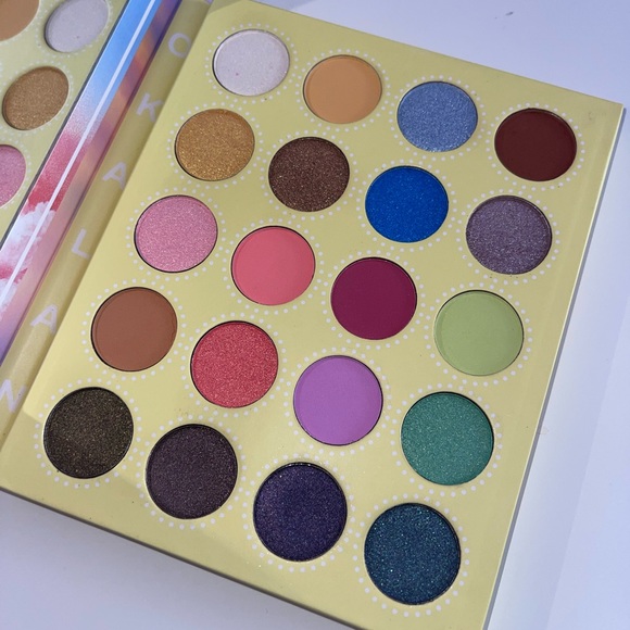 Paradise 2 EYESHADOW - Picture 3 of 4